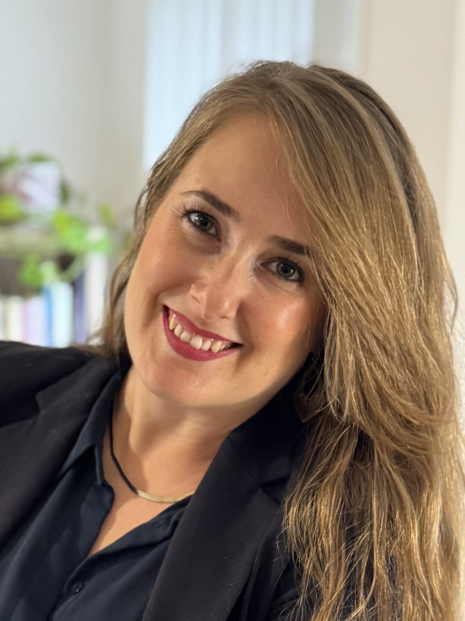 NIcolle Falco - Psychotherapist